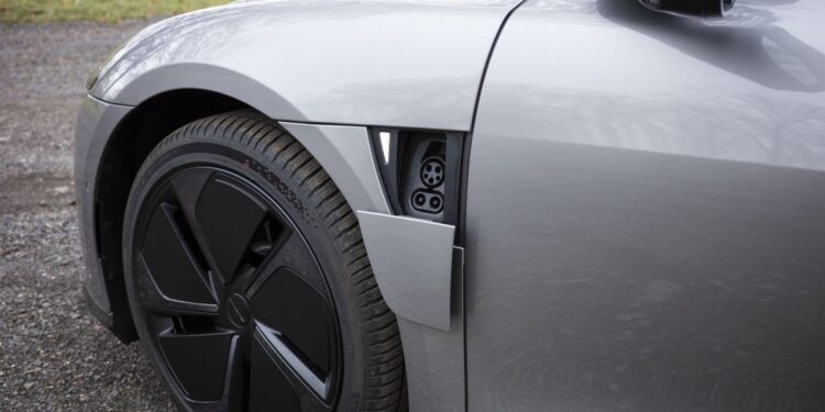 Πως μπορούν οι μπαταρίες των EV να αντέξουν στον χρόνο;