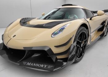 Αυτό το Koenigsegg Jesko είναι ένα και μοναδικό (+video)