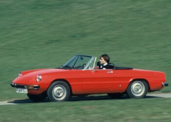 Alfa Romeo Duetto Spider: Ο θρύλος που άλλαξε την εικόνα των roadsters
