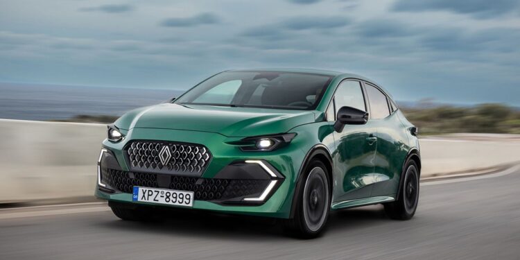 Άνοιξαν οι παραγγελίες του νέου Renault Clio με βενζίνη και υγραέριο