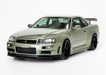 Αυτό το Nissan Skyline GT-R είναι πιο ακριβό από μεταχειρισμένη Ferrari SF90 Stradale