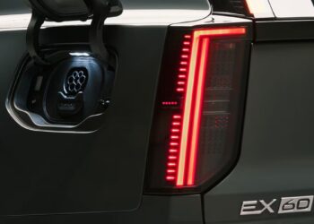 Volvo: Τέλος στη αργή φόρτιση των ηλεκτρικών στο κρύο