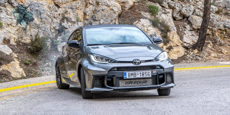 Toyota GR Yaris: όταν το αυτοκίνητό σου θυμίζει γιατί αγαπάς την οδήγηση (+video)