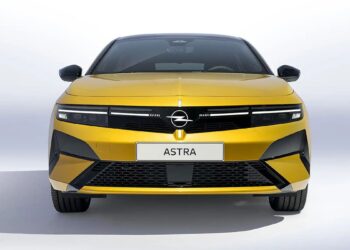 Νέο Opel Astra: Αλλαγές στους κινητήρες, μεγαλύτερη ηλεκτρική αυτονομία