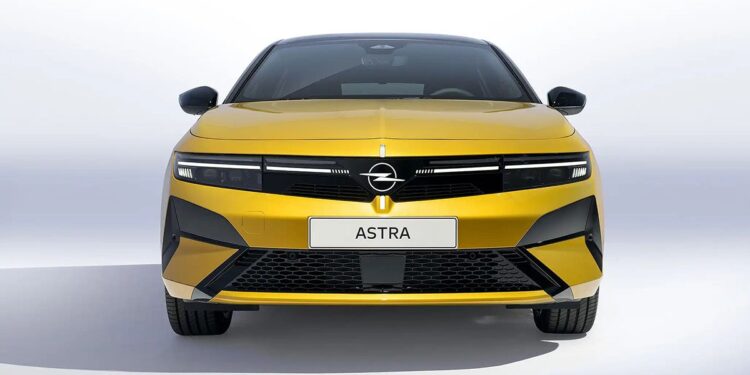 Νέο Opel Astra: Αλλαγές στους κινητήρες, μεγαλύτερη ηλεκτρική αυτονομία