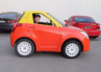 Το μικρότερο αυτοκίνητο στο κόσμο είναι ένα Suzuki