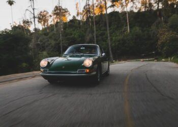 Πόσο σπάνιες είναι οι Porsche που πουλάει ο Μάγκνους Γουόκερ;