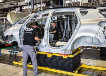 O Όμιλος Renault θα κατασκευάζει στρατιωτικά drones