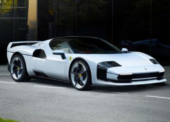 Η «χρυσή» πεντάδα των νέων Ferrari για το 2026