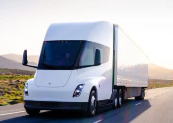 Πόσο κοστίζει το Tesla Semi;