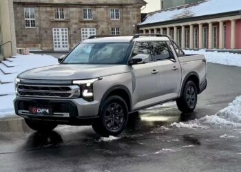 DFM Rich9: Κινέζικο «αγροτικό» με Nissan γονίδια  