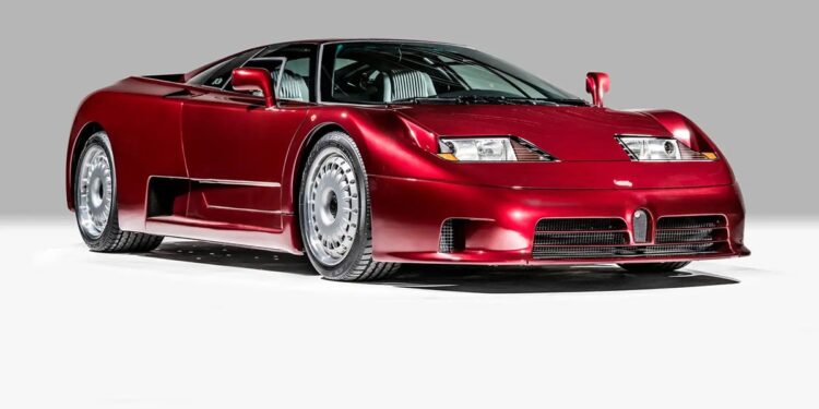 Συλλεκτικό διαμάντι: Η Bugatti EB110 GT του Εμίρη του Κουβέιτ βγαίνει στο σφυρί (+video)