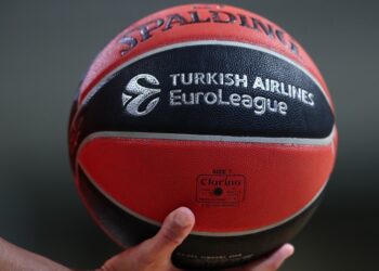 Οι διαιτητές του Ολυμπιακός - Ερυθρός Αστέρας - www.ertsports.gr