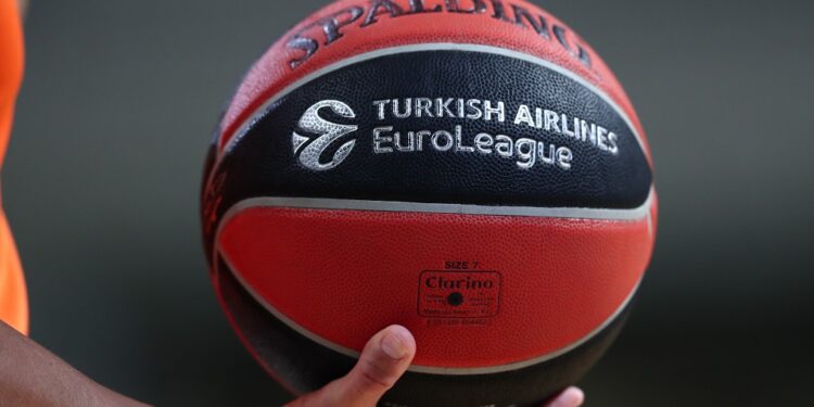 Οι διαιτητές του Ολυμπιακός - Ερυθρός Αστέρας - www.ertsports.gr