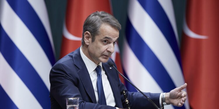 Σφοδρές αντιδράσεις της αντιπολίτευσης στην εβδομαδιαία ανασκόπηση Μητσοτάκη στο Διαδίκτυο