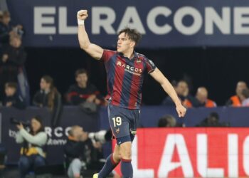 Νίκη-ανάσα για την Λεβάντε - www.ertsports.gr