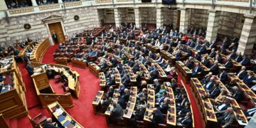 Ποιες κοινοβουλευτικές διαδικασίες προβλέπονται για την αναθεώρηση του Συντάγματος - ertnews.gr