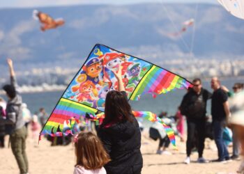 Καιρός: Βροχοπτώσεις και χαμηλές θερμοκρασίες την Κυριακή - Ηλιοφάνεια την Καθαρά Δευτέρα - ertnews.gr