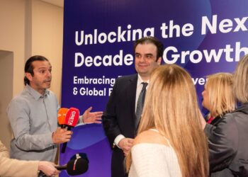 Κ. Πιερρακάκης: Οι τιμές της ενέργειας και η ανταγωνιστικότητα στο επίκεντρο του Eurogroup