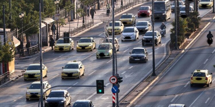 ΑΑΔΕ: Ψηφιακή εφαρμογή για την απαλλαγή από τα τέλη κυκλοφορίας για ΑμεΑ
