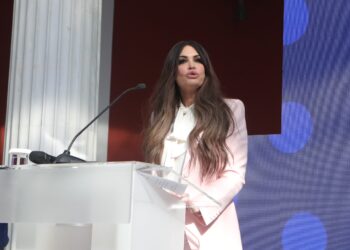 Συνάντηση της Κίμπερλι Γκίλφοϊλ με Αμερικανούς Γερουσιαστές - ertnews.gr
