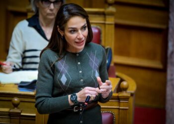 Στη Θεσσαλονίκη για τα εγκαίνια των πρώτων κοινωνικών κατοικιών η Δόμνα Μιχαηλίδου
