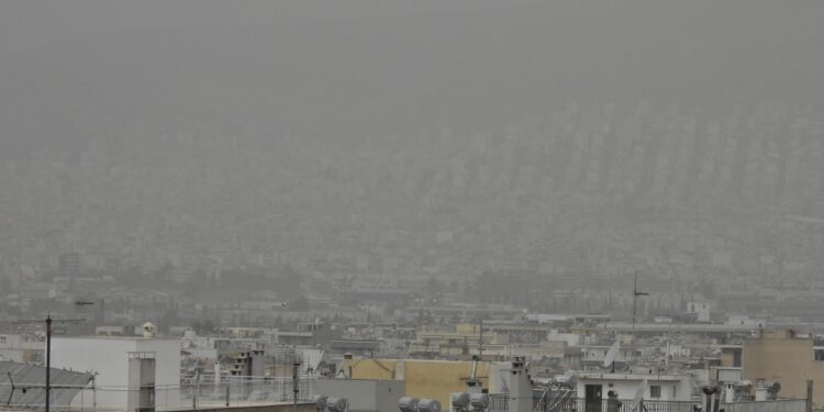 Γκ. Μαγιορκίνης για αφρικανική σκόνη: Τι πρέπει να προσέξουν οι ευπαθείς ομάδες