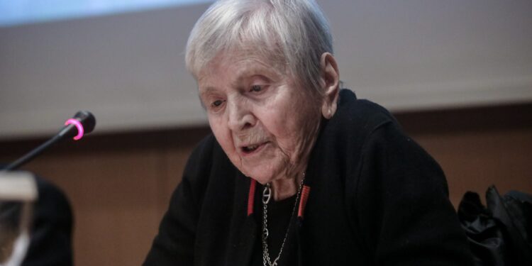 Θλίψη για το θάνατο της Ελένης Γλύκατζη-Αρβελέρ: Παρακαταθήκη για τις επόμενες γενιές το πλούσιο συγγραφικό της έργο - ertnews.gr