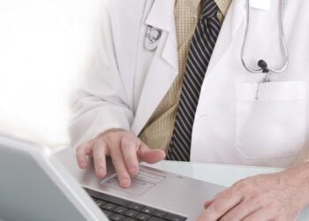 Ραντεβού με τον γιατρό ή τηλεϊατρική για τις χρόνιες παθήσεις;