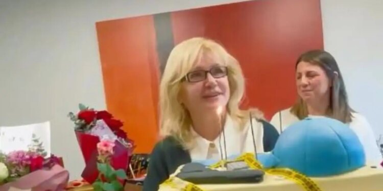 Το βίντεο και η έκπληξη που ετοίμασαν οι συνεργάτες της για τα γενέθλιά της