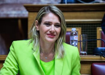 Άννα Ευθυμίου στο ΕΡΤnews: Απλοποίηση των διαδικασιών για τα ασφαλιστικά δικαιώματα και την γρήγορη απονομή συντάξεων - ertnews.gr