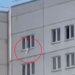 Τρομακτικό βίντεο από την Αγία Πετρούπολη: 18 μηνών βρέφος άνοιξε το παράθυρο και έπεσε από 33 μέτρα, σώθηκε με παλτό