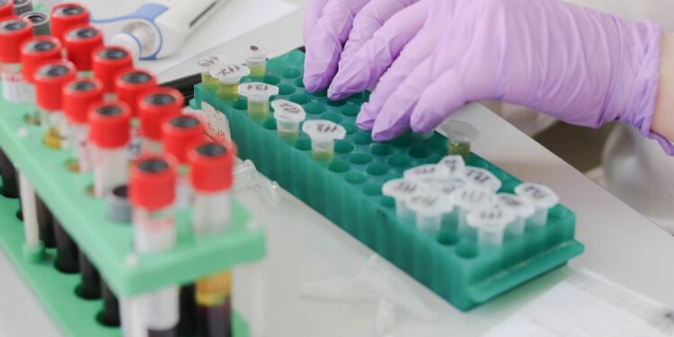 Επιστήμονες αναπτύσσουν καθολικό εμβόλιο που προστατεύει από ιούς, βακτήρια και αλλεργίες