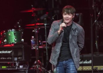 Πέθανε ο frontman των 3 Doors Down, Μπραντ Άρνολντ σε ηλικία 47 ετών - Έδινε «μάχη» με τον καρκίνο των νεφρών