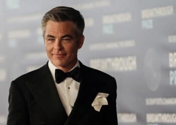 Ο Κρις Πάιν σε συζητήσεις για τη ρομαντική κομεντί «The Catch» με πρωταγωνίστρια την Έμμα Στόουν