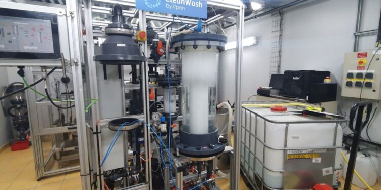 Πρωτοποριακό σύστημα «παγιδεύει» τις μικροπλαστικές ίνες που απελευθερώνονται κατά το πλύσιμο