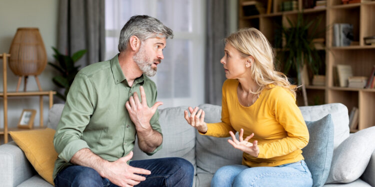 Τι «σκοτώνει» έναν γάμο και γιατί η αγάπη δεν είναι τυφλή, αλλά έχει πρεσβυωπία