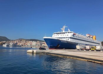 Αλλαγές στα ακτοπλοϊκά δρομολόγια λόγω των ισχυρών ανέμων – Για ποια λιμάνια έχουν εκδοθεί απαγορευτικά απόπλου