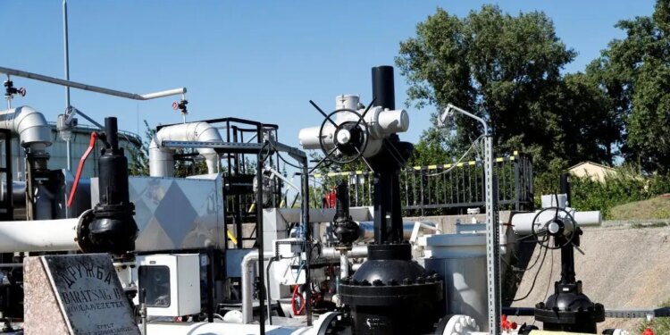 Η Σλοβακία διακόπτει την παροχή ηλεκτρικής ενέργειας στην Ουκρανία λόγω του αγωγού Druzhba