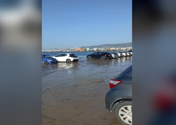 Κακοκαιρία: Κομμένοι δρόμοι και θάλασσα στη στεριά στη δυτική και βόρεια Ελλάδα