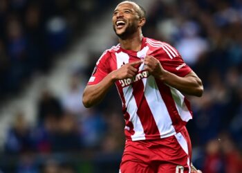 O Ολυμπιακός πρόσφερε νέο συμβόλαιο στον Ελ Κααμπί - www.ertsports.gr