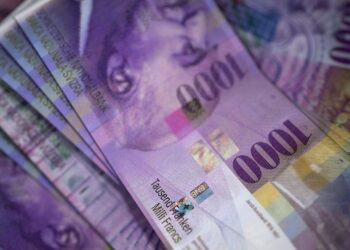 ΣΥΔΑΝΕΦ για δάνεια σε ελβετικό φράγκο: Γιατί το «κούρεμα» δεν είναι κούρεμα – Ποιες υποχρεώσεις αναλαμβάνουν οι δανειολήπτες