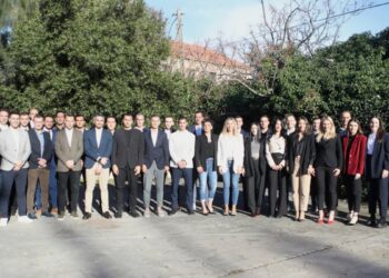 Η απονομή σημάτων στους διεθνείς αξιωματούχους διαιτησίας - www.ertsports.gr