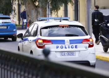 Κρατούμενος απέδρασε από τα δικαστήρια της Ευελπίδων - Επρόκειτο να δικαστεί για απέλαση - ertnews.gr