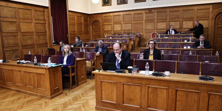 OΠΕΚΕΠΕ: Αντιπαράθεση πριν από την τελευταία συνεδρίαση της Εξεταστικής – Την Παρασκευή κατατίθεται το τελικό πόρισμα