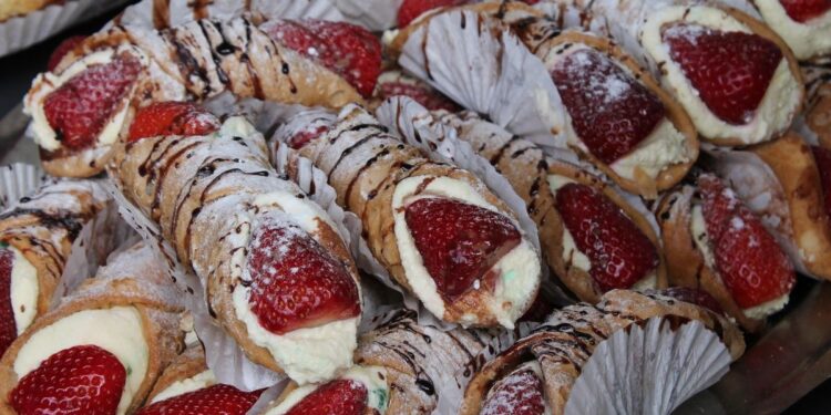 Εορτολόγιο: Ποιοι γιορτάζουν σήμερα 11 Φεβρουάριου