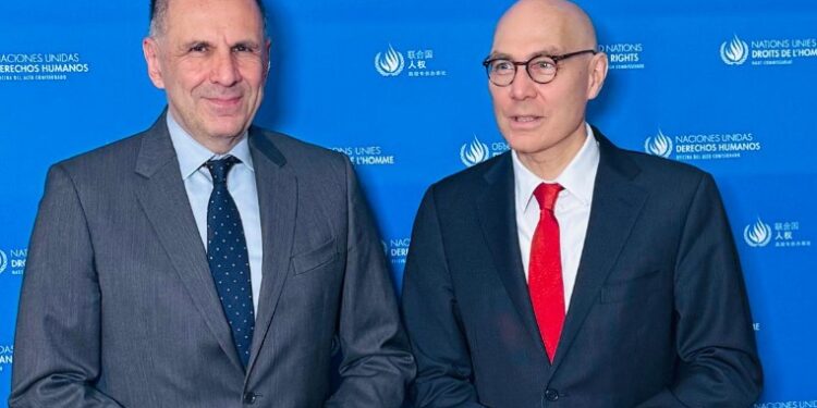 Με τον Ύπατο Αρμοστή του ΟΗΕ για τα Ανθρώπινα Δικαιώματα, Φόλκερ Τουρκ, συναντήθηκε ο Γ. Γεραπετρίτης