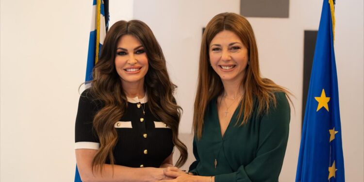 Συνάντηση Ζαχαράκη – Γκίλφοϊλ στο υπουργείο Παιδείας- «Χτίζουμε γέφυρες γνώσης μεταξύ των δύο χωρών»