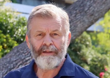 Ήρθαμε στην Ύδρα μήπως τον βλέπαμε αλλά δεν τα καταφέραμε