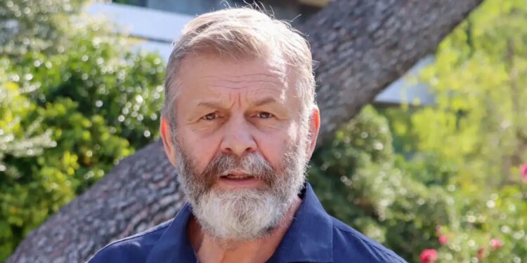 Ήρθαμε στην Ύδρα μήπως τον βλέπαμε αλλά δεν τα καταφέραμε